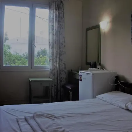 Batis Hotel
